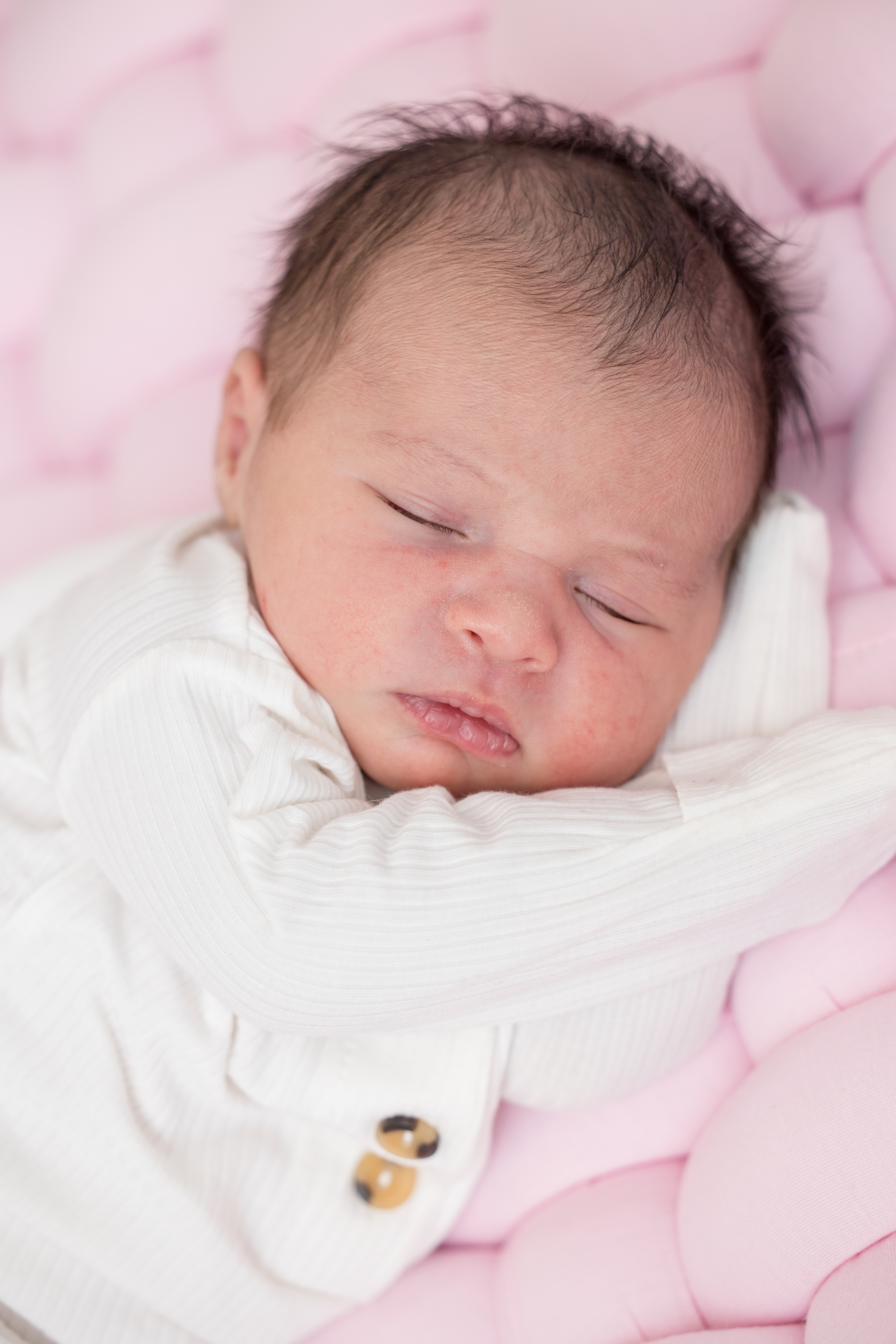 newborn photographer, baby photographer, newborn nurseries, sleeping babies, adorable babies, beautiful babies